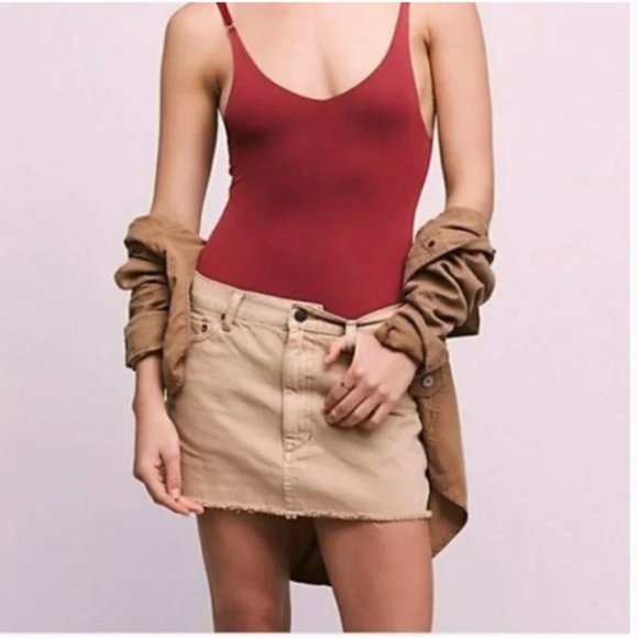 Free People Mini Skirt Beat of the Music Tan Khaki Denim Raw Hem Size 2 Small - Picture 2 of 16